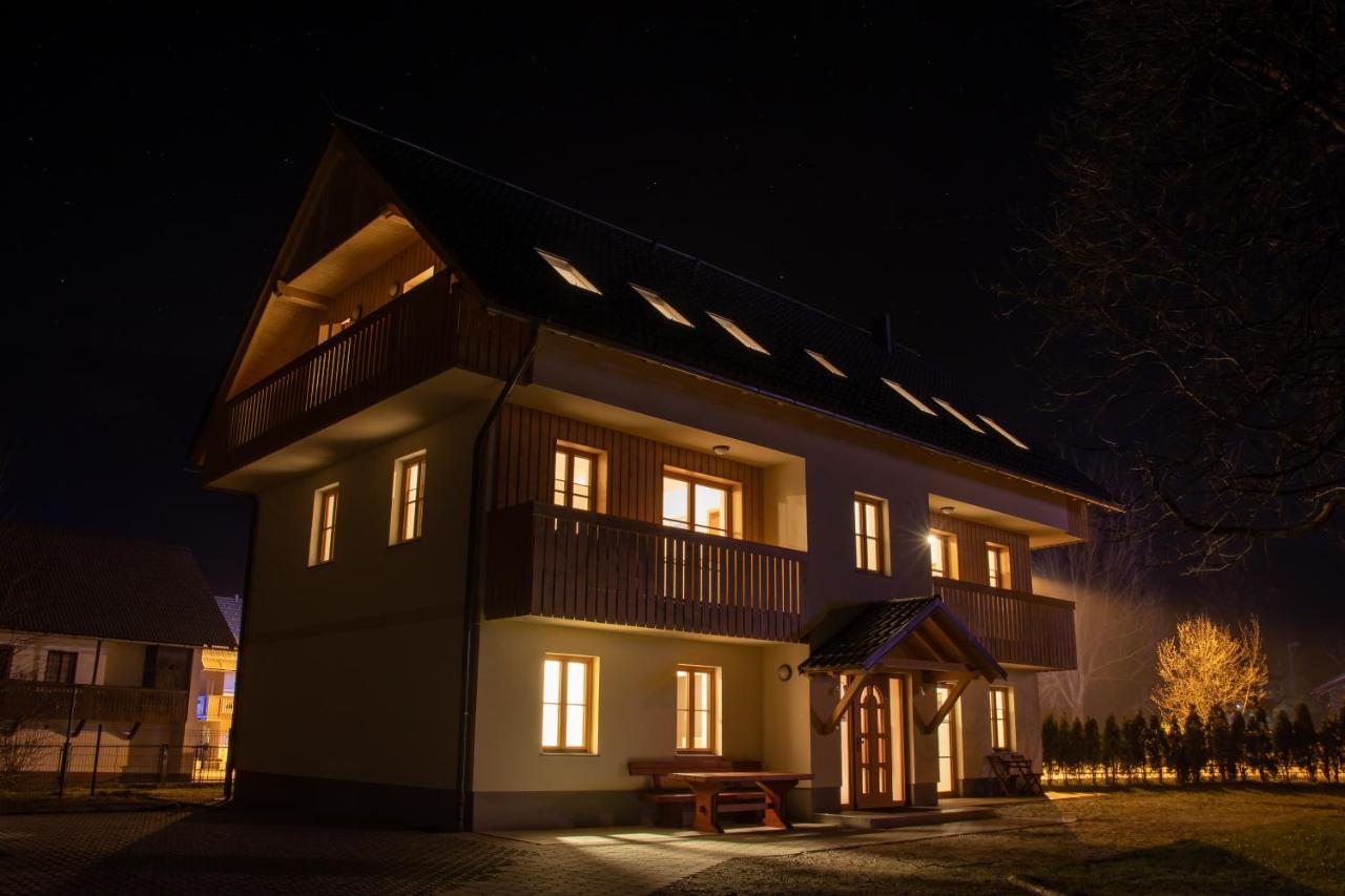 Apartments & Rooms Pr' Skalovc Бохин Екстериор снимка