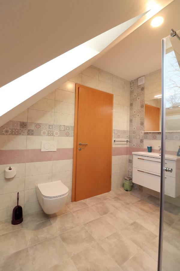 Apartments & Rooms Pr' Skalovc Бохин Екстериор снимка
