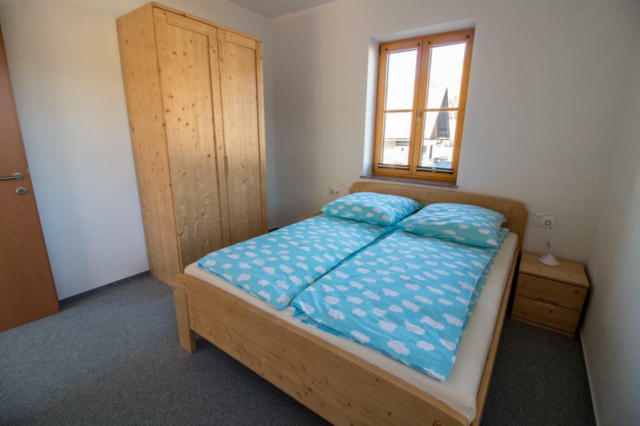 Apartments & Rooms Pr' Skalovc Бохин Екстериор снимка