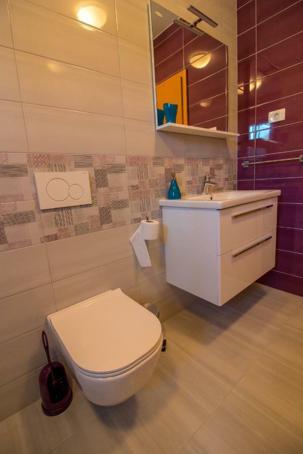 Apartments & Rooms Pr' Skalovc Бохин Екстериор снимка