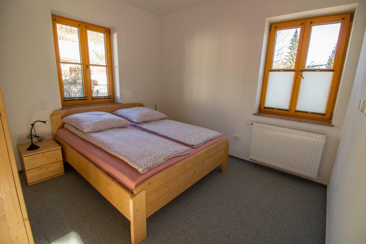 Apartments & Rooms Pr' Skalovc Бохин Екстериор снимка