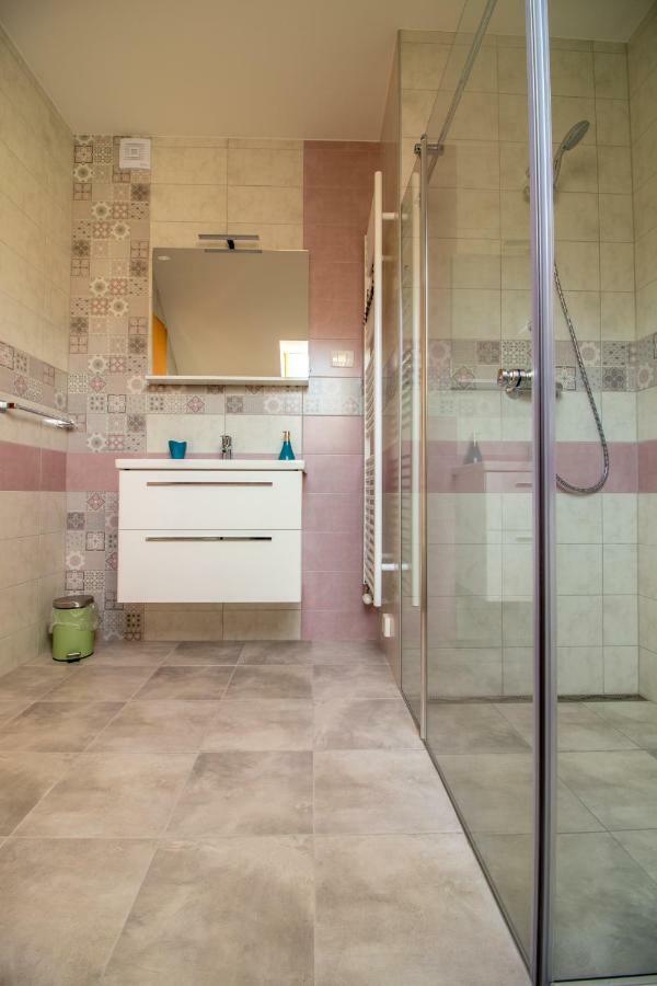 Apartments & Rooms Pr' Skalovc Бохин Екстериор снимка
