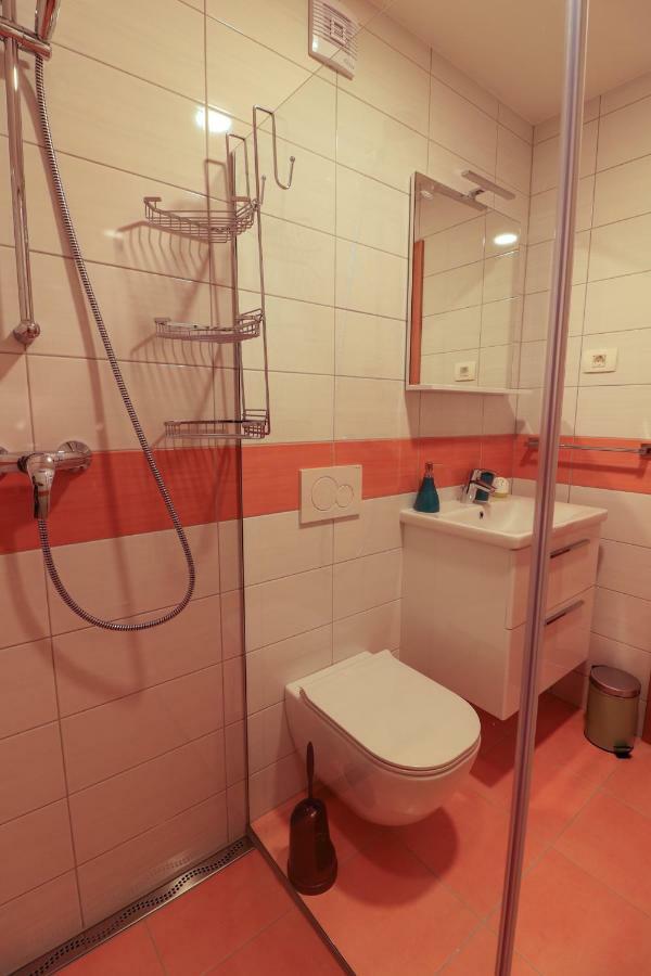 Apartments & Rooms Pr' Skalovc Бохин Екстериор снимка