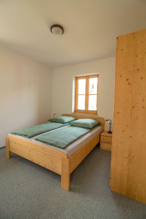 Apartments & Rooms Pr' Skalovc Бохин Екстериор снимка