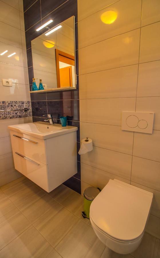 Apartments & Rooms Pr' Skalovc Бохин Екстериор снимка