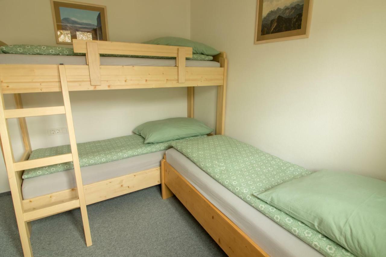 Apartments & Rooms Pr' Skalovc Бохин Екстериор снимка